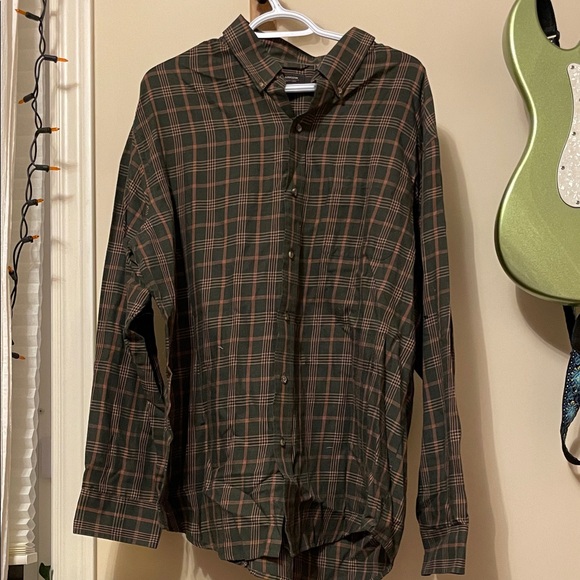 Green plaid button up shirt - Picture 1 of 4